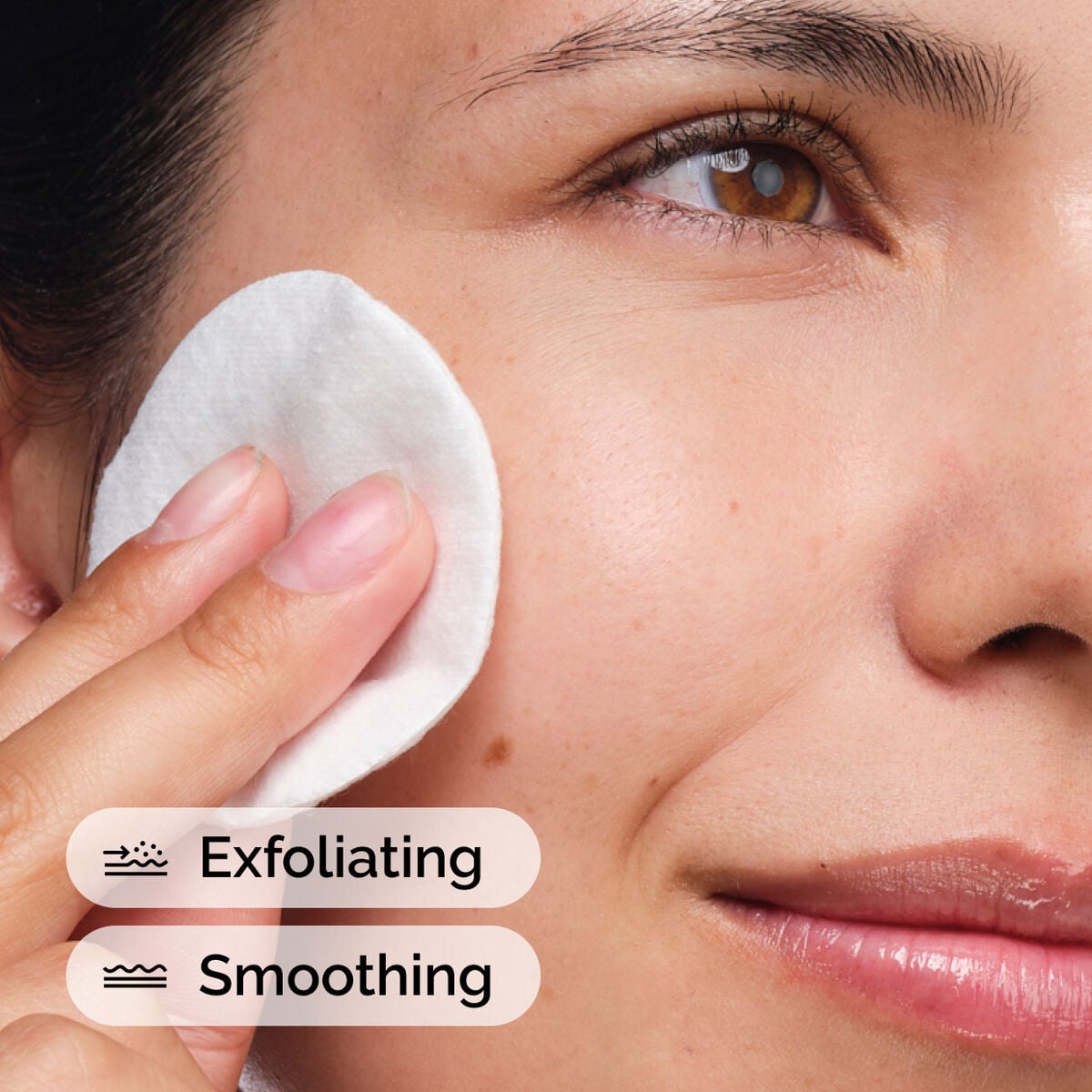 glycolic-acid-7-exfoliating-toner-x5 ord-glycolic-acid-exfoliating-toner-model-application-with-benefits.jpg